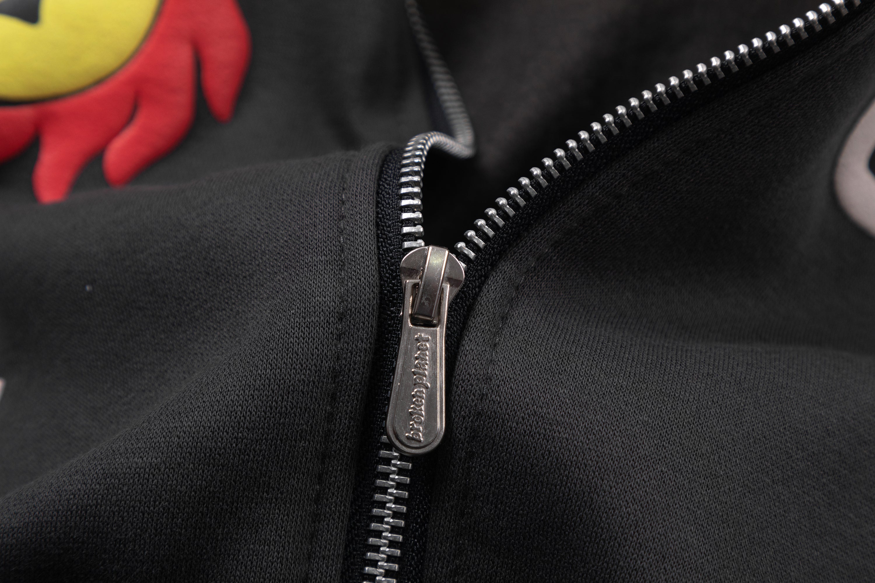 Moletom Broken Planet