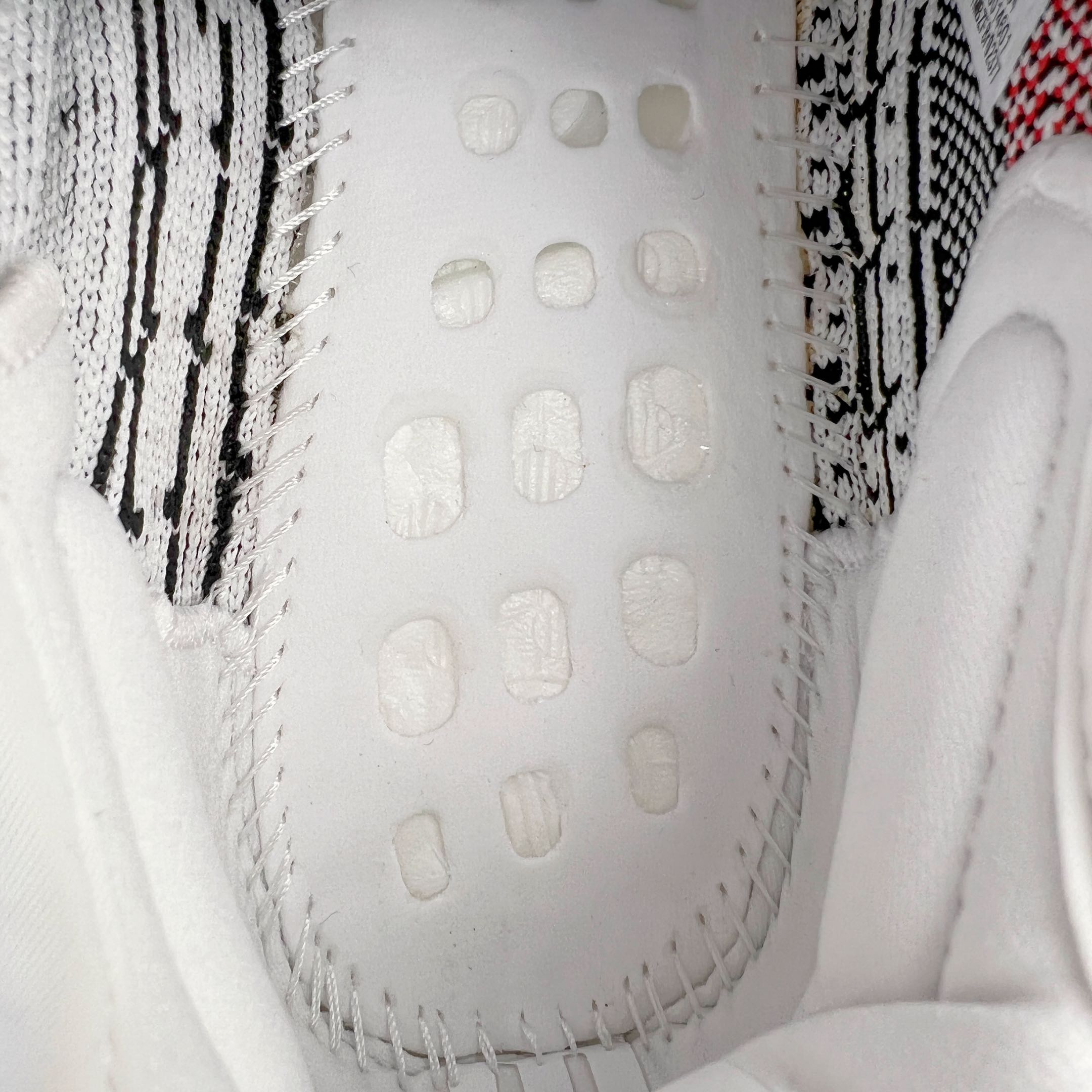 Yeezy Boost 350 "Zebra"