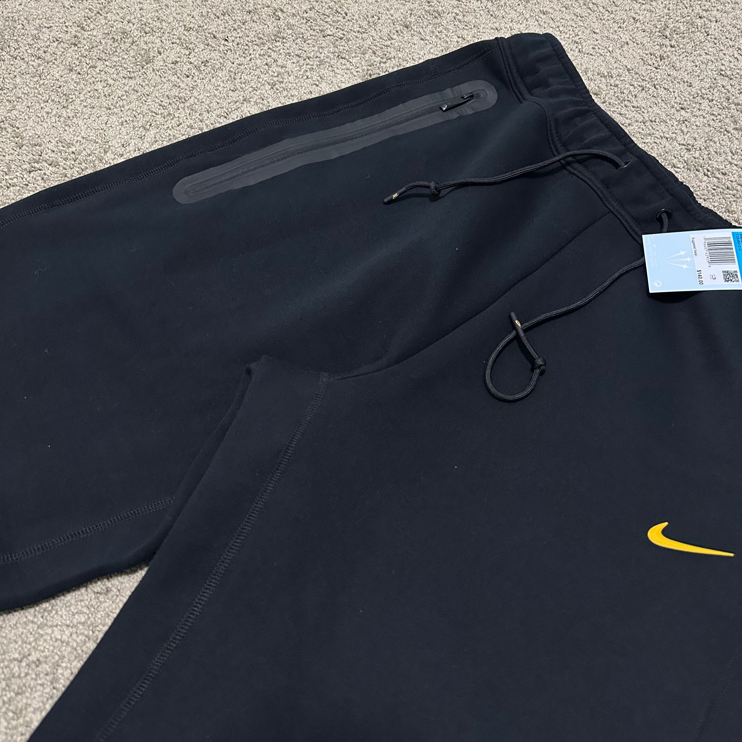 Calça Nike Tech Fleece x NOCTA