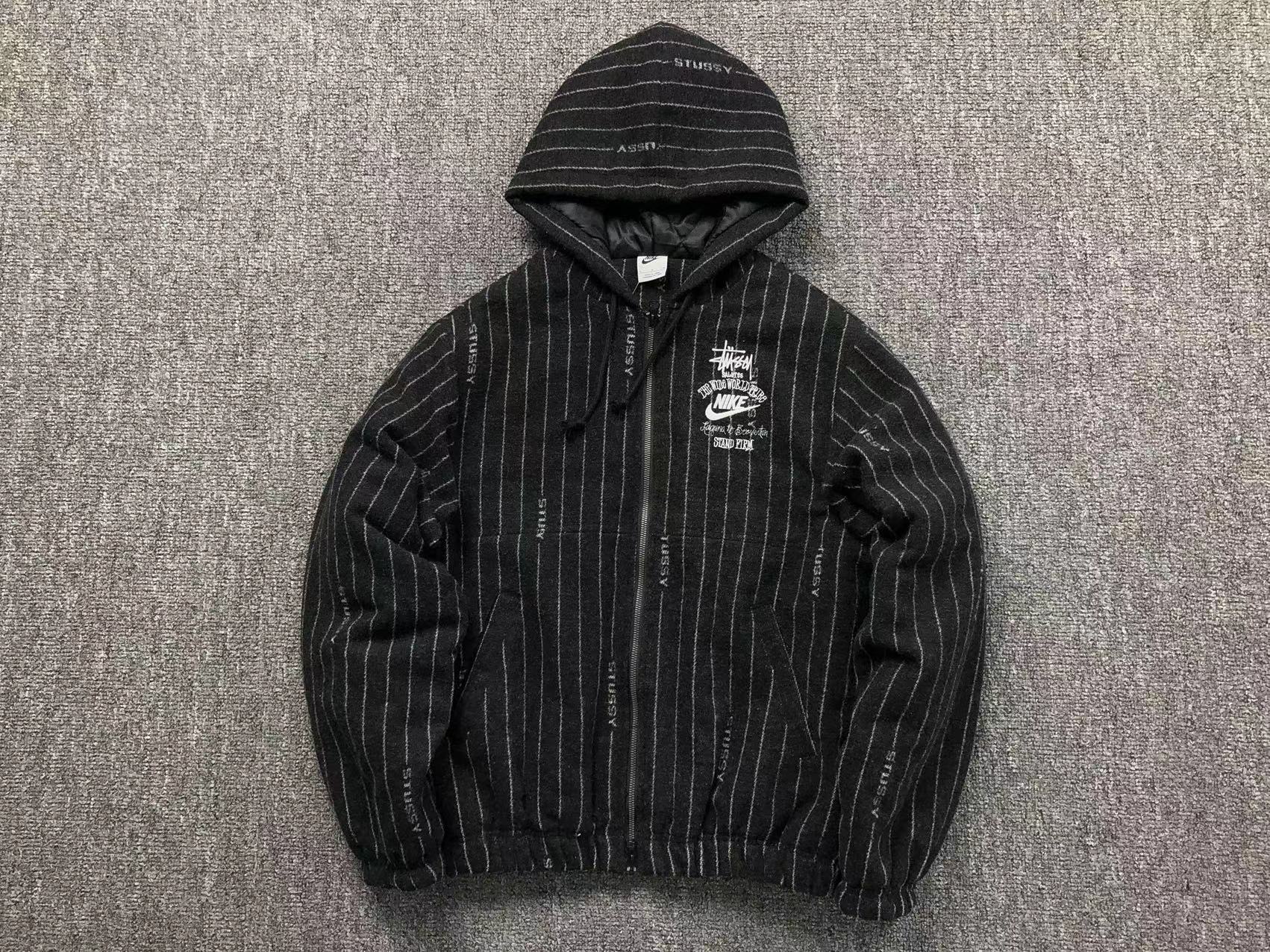 Jaqueta Stussy x Nike