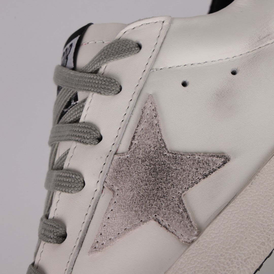 Tênis Golden Goose Superstar