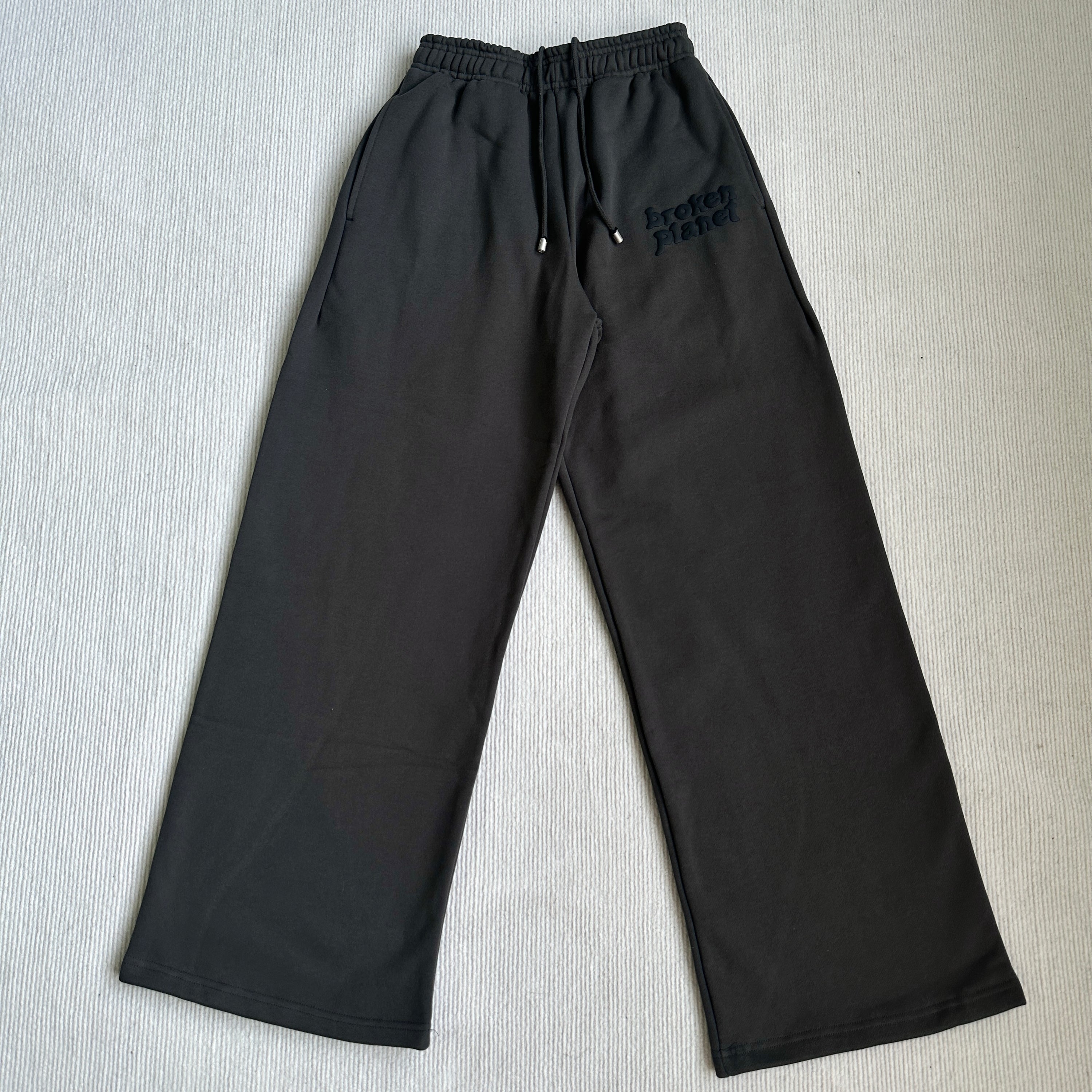 Conjunto Broken Planet