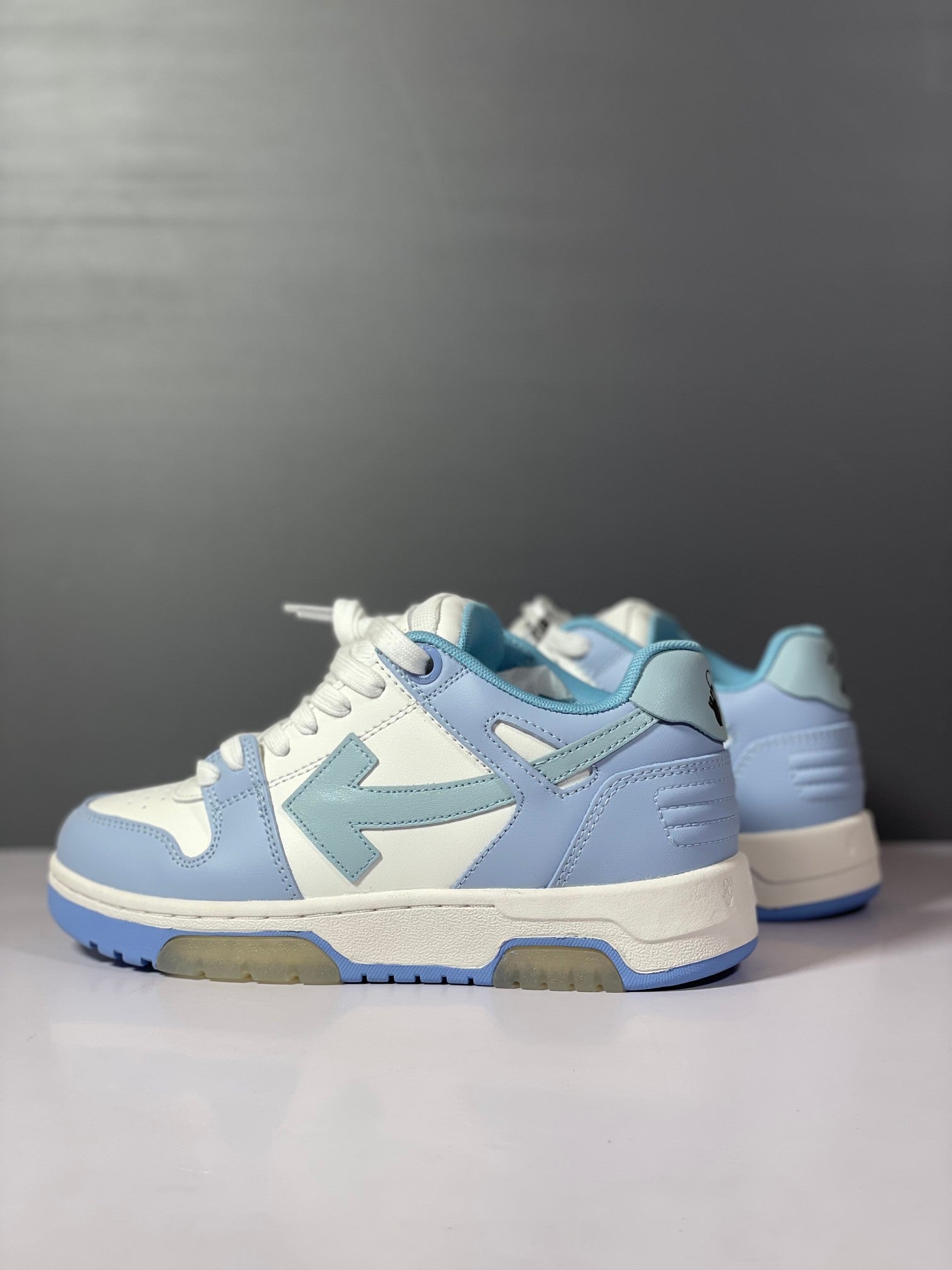 Tênis Off White Light Blue Out Of Office