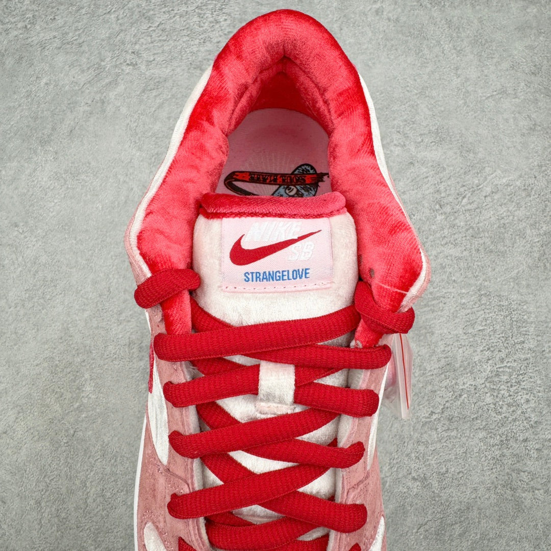 Nike SB Dunk Low Strangelove