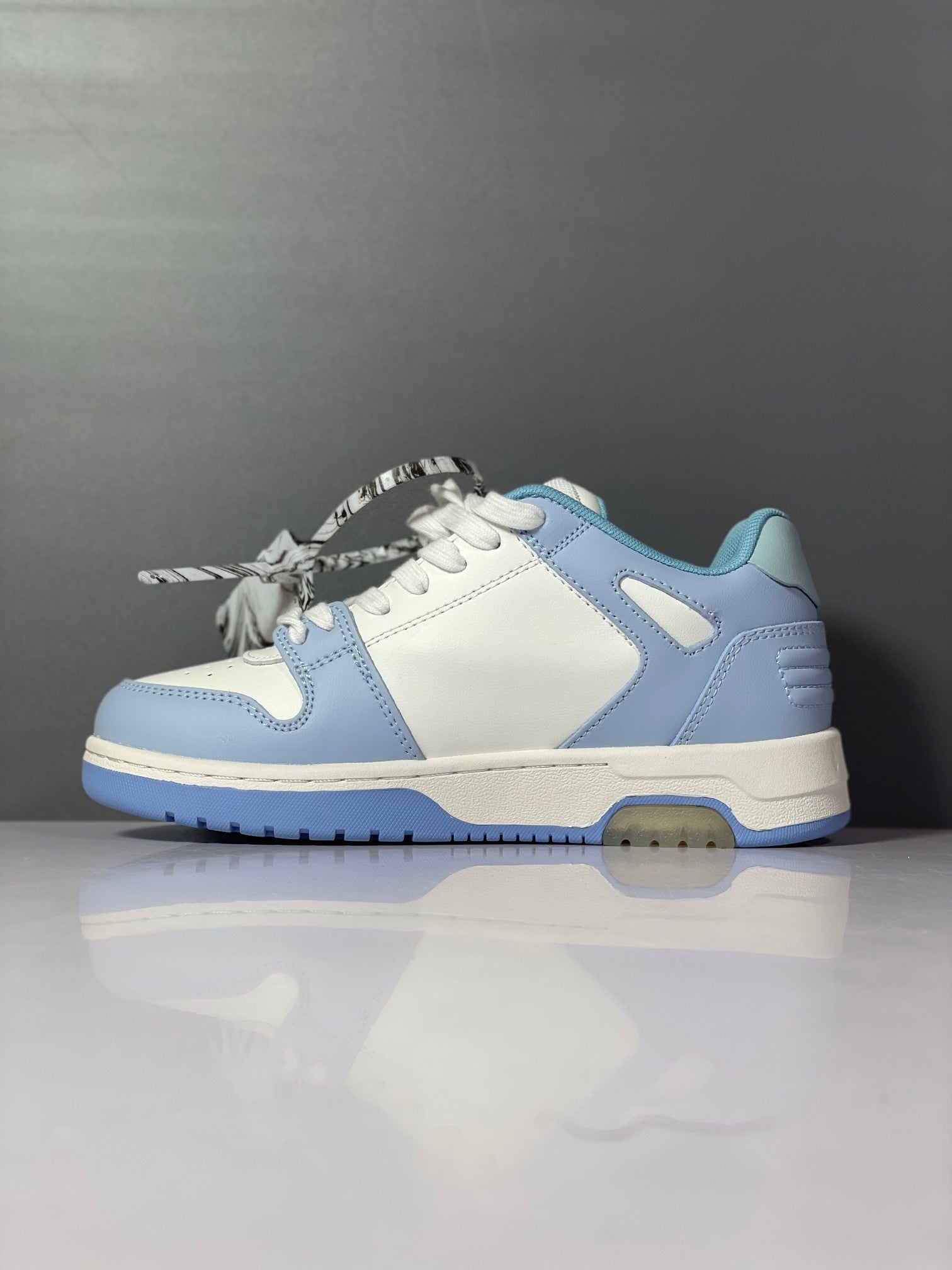 Tênis Off White Light Blue Out Of Office