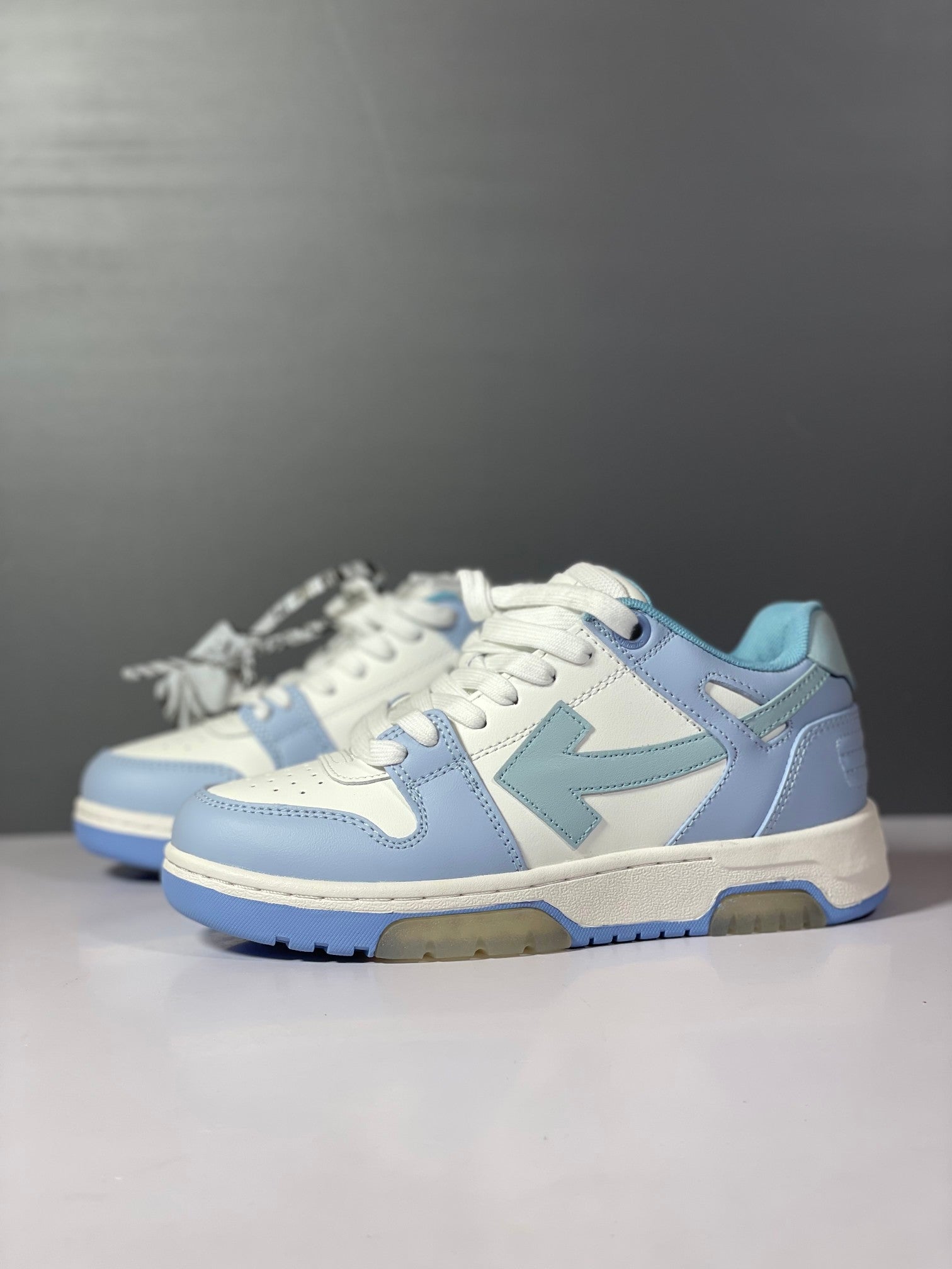Tênis Off White Light Blue Out Of Office