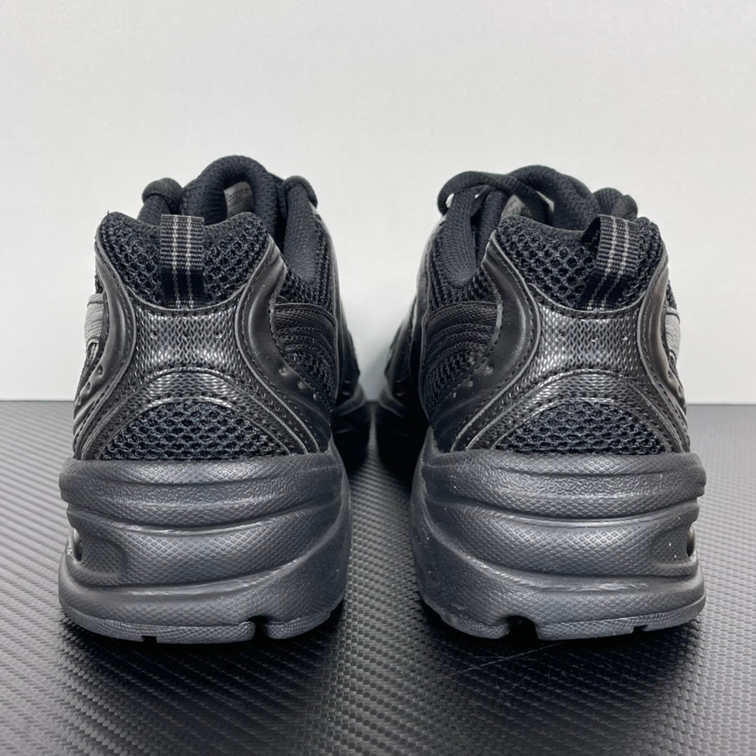 Tênis New Balance 530 Retro "Black"